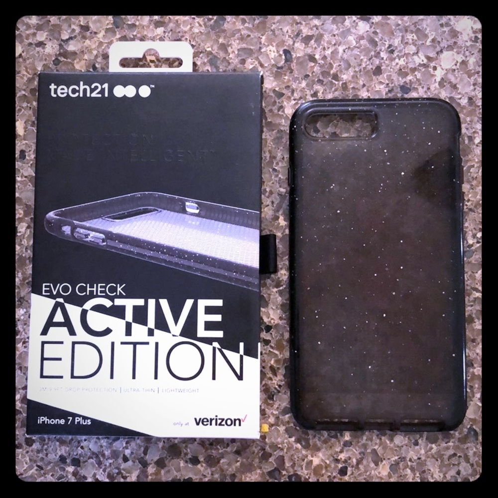 Tech21 iPhone 7+